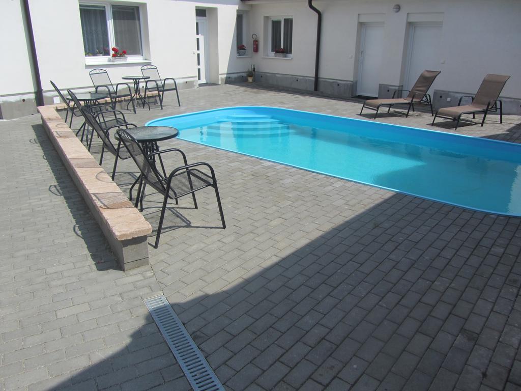 Penzion Kratochvíl Dolní Dunajovice Exterior foto