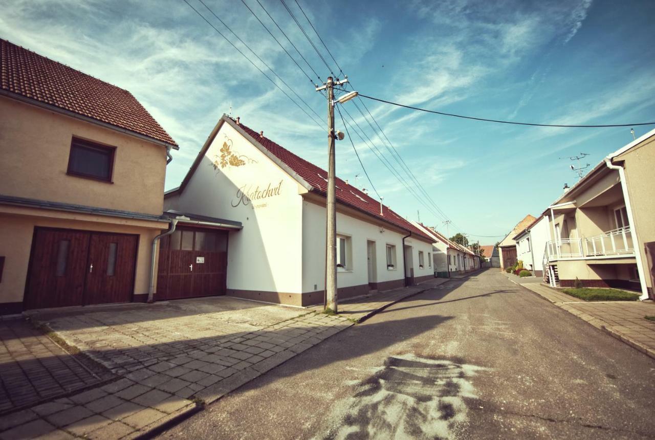 Penzion Kratochvíl Dolní Dunajovice Exterior foto